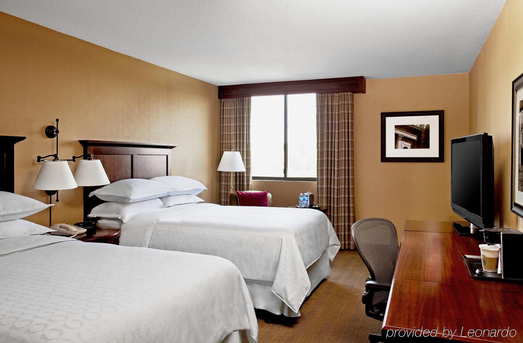 Sheraton Harrisburg Hershey Hotel Rum bild